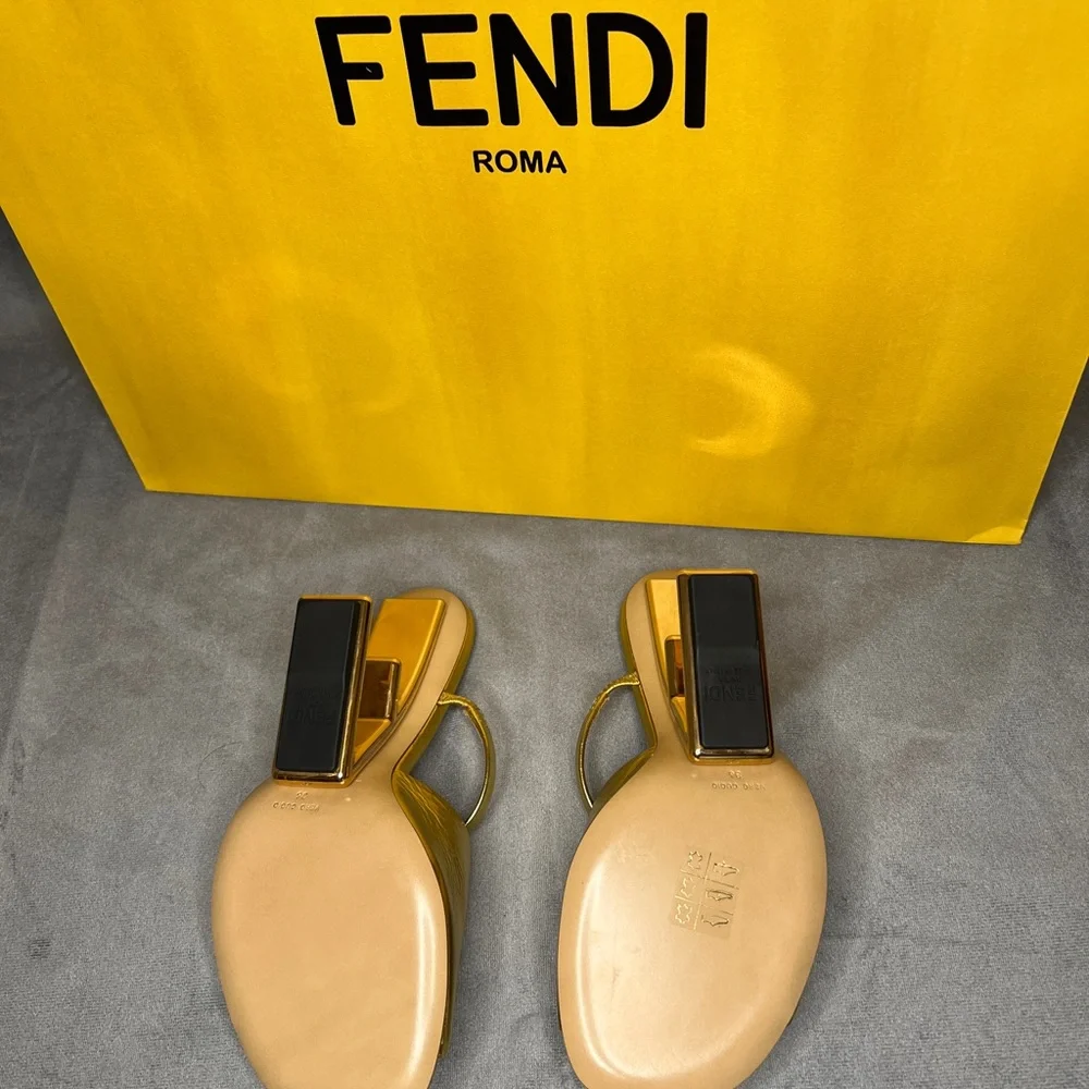 Fendi First Sandal - Picture 6 of 6